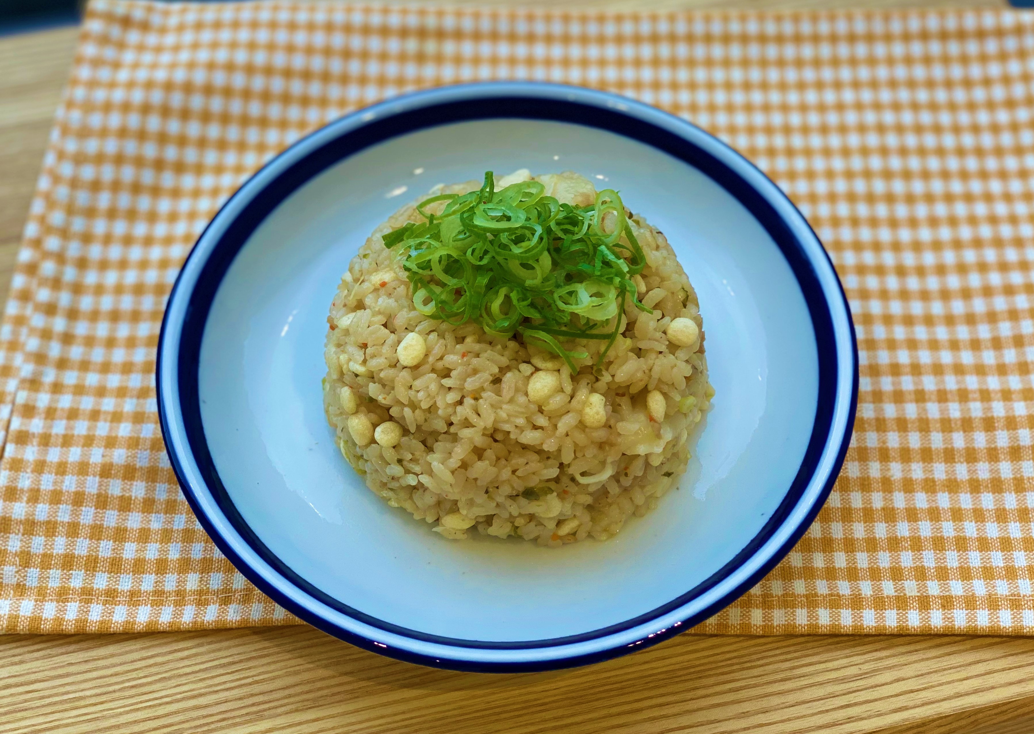 中華風ぷるもち水餃子入り炊き込みご飯