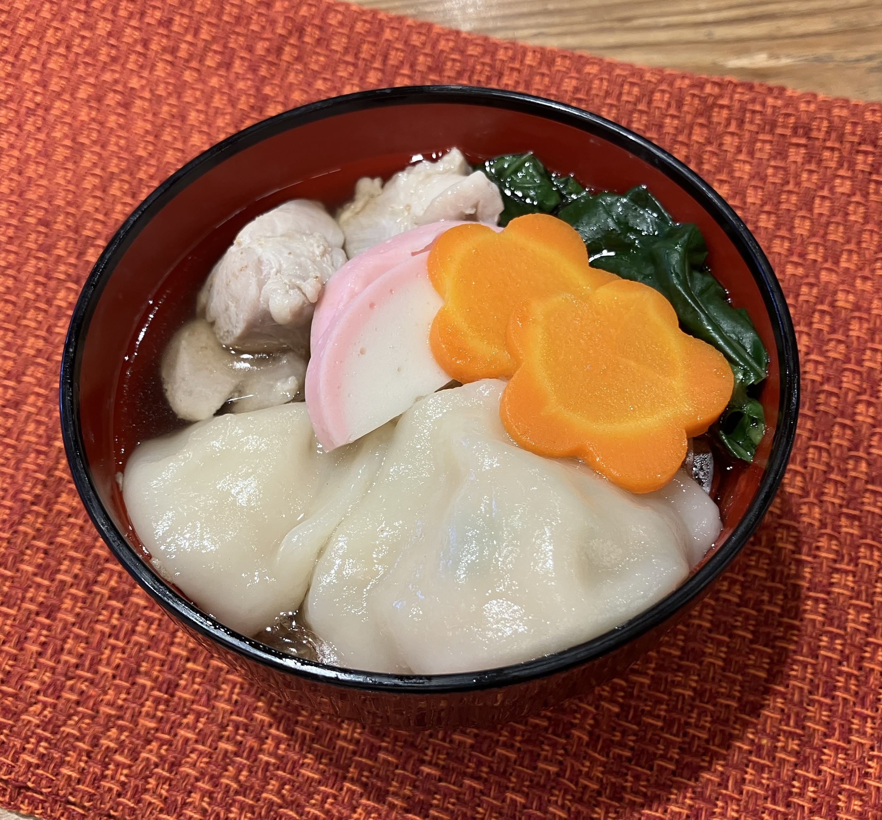 ぷるもち水餃子のお雑煮