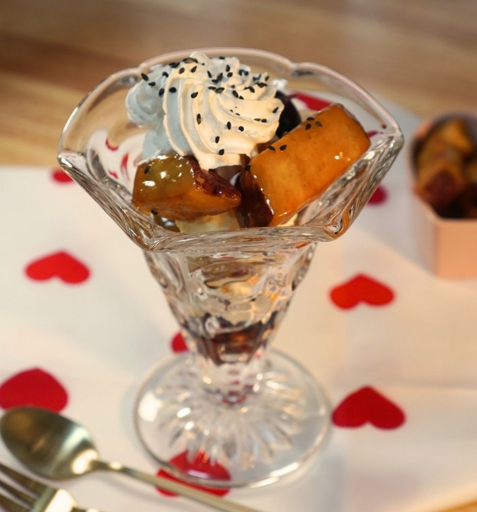 黄金の大学いものパフェ